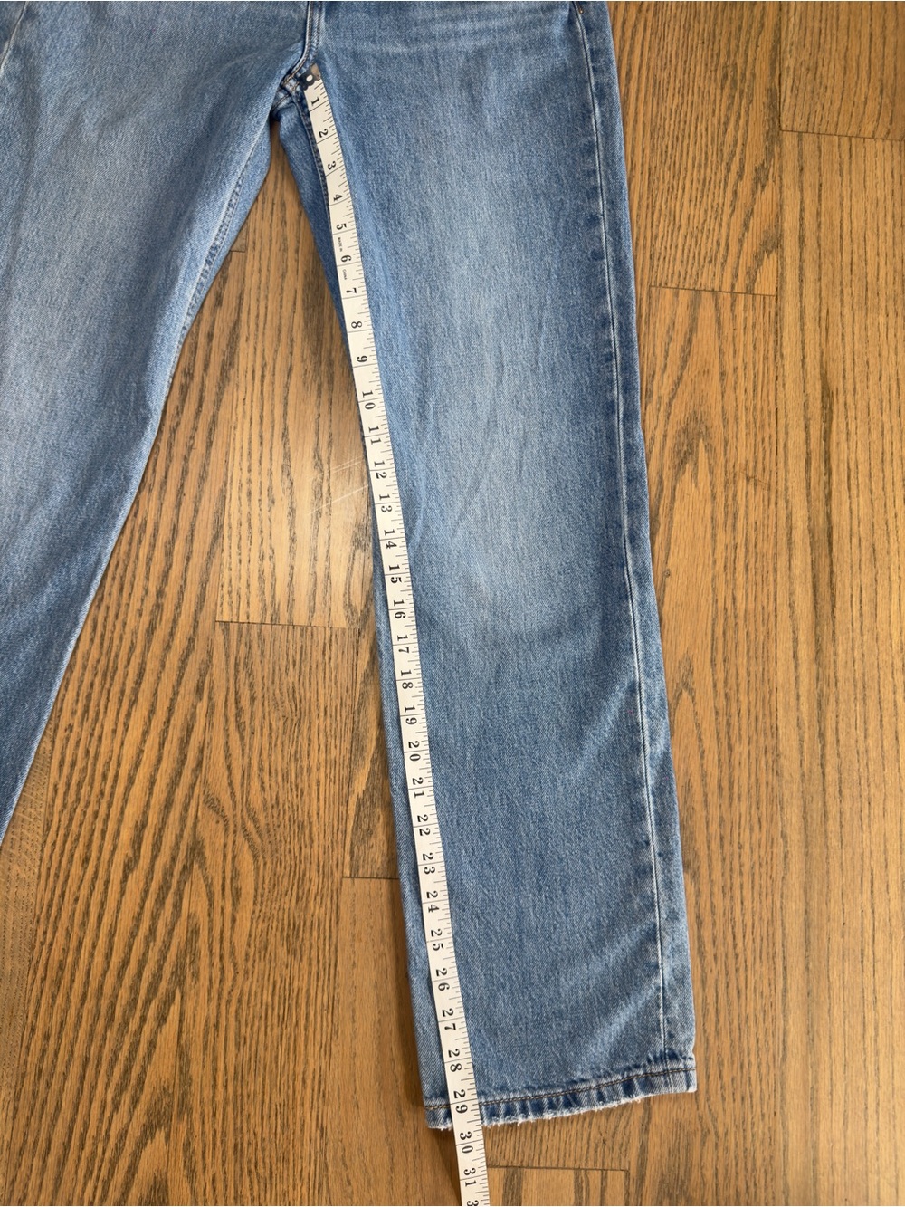 Levi's 501 '90s Ankle Jeans in a medium wash blue - size 25 - Picture 3 of 6